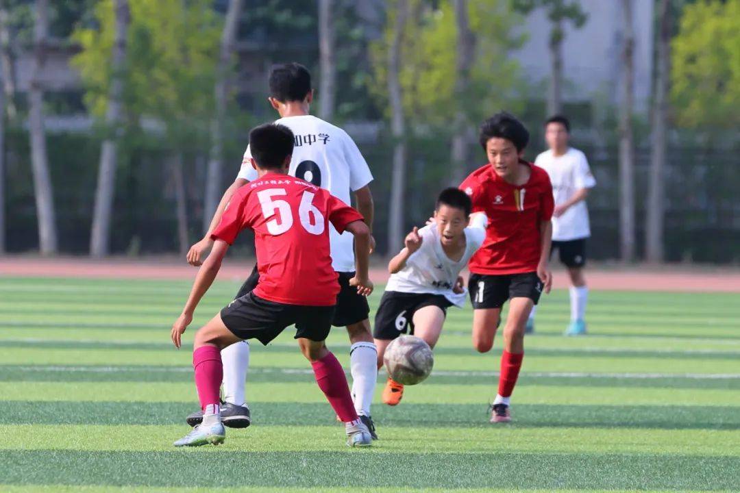 她在内线多