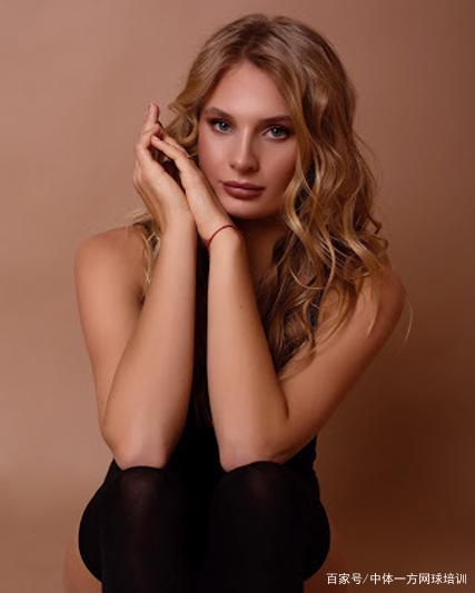 中迎来了属 中迎来了属