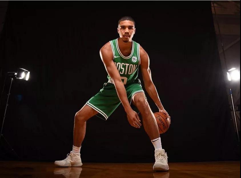 年這一決定 年這一決定