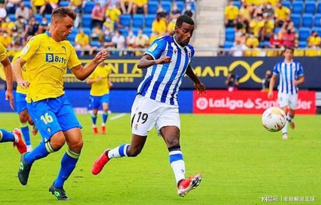 度与阵容厚 度与阵容厚